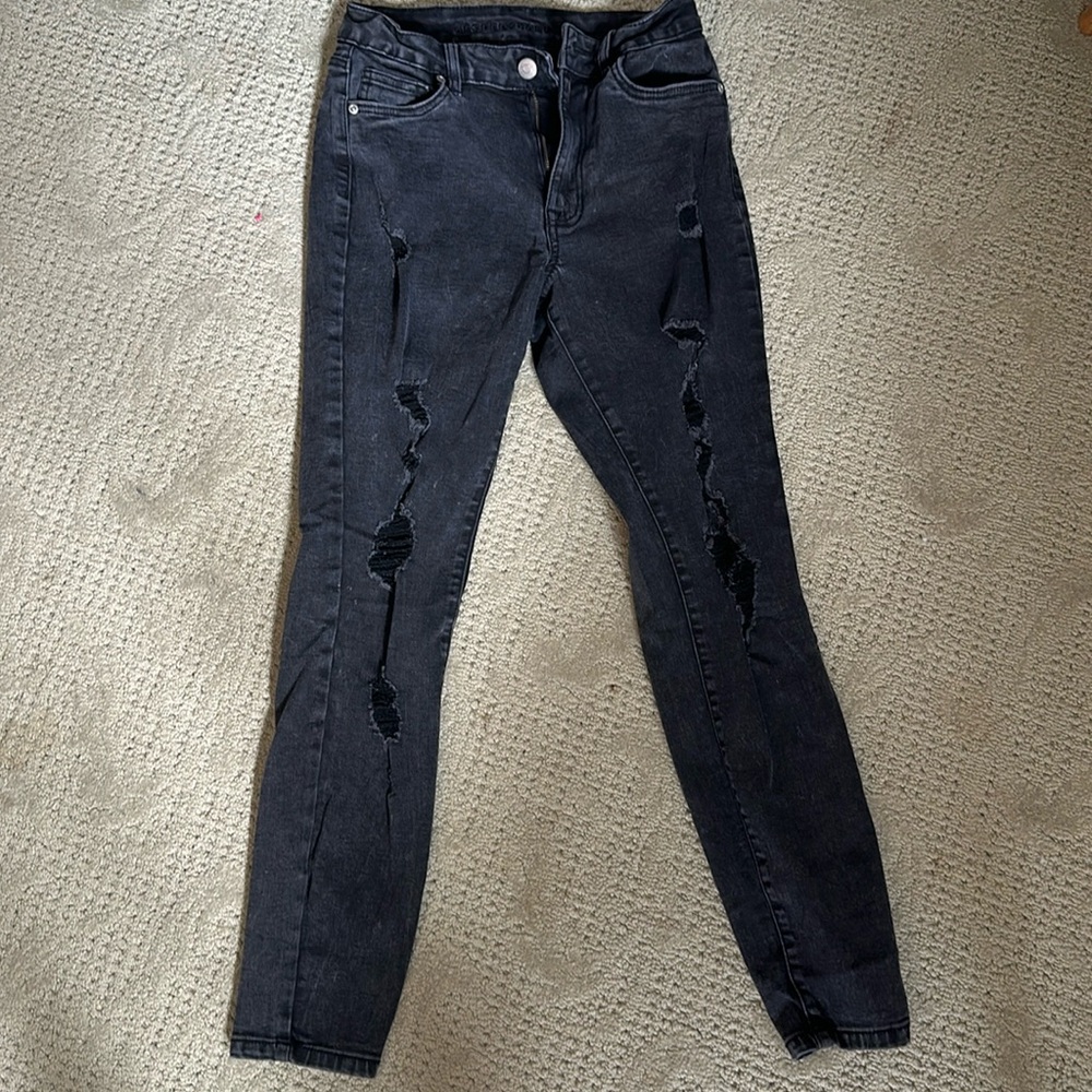 Distressed black aeropostale jeans